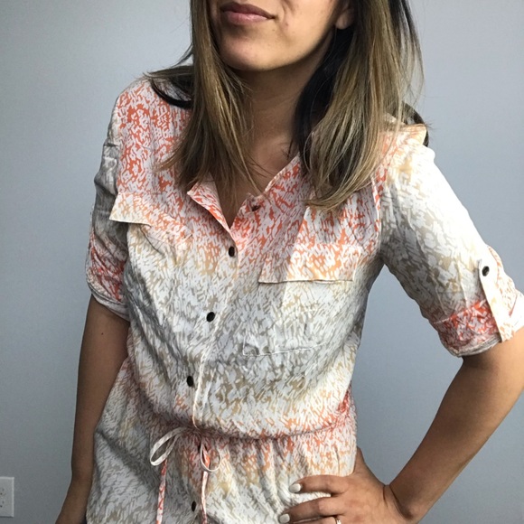 Dkny Tops - DKNY NWT blouse⭐️